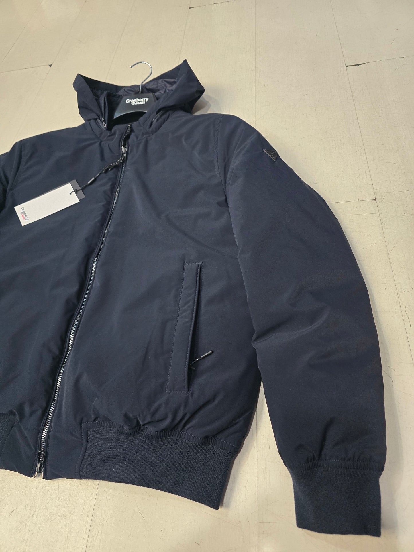 Bomber impermeabile con cappuccio removibile