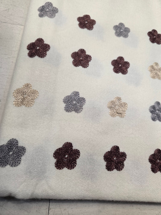 Stola fiori ricamati