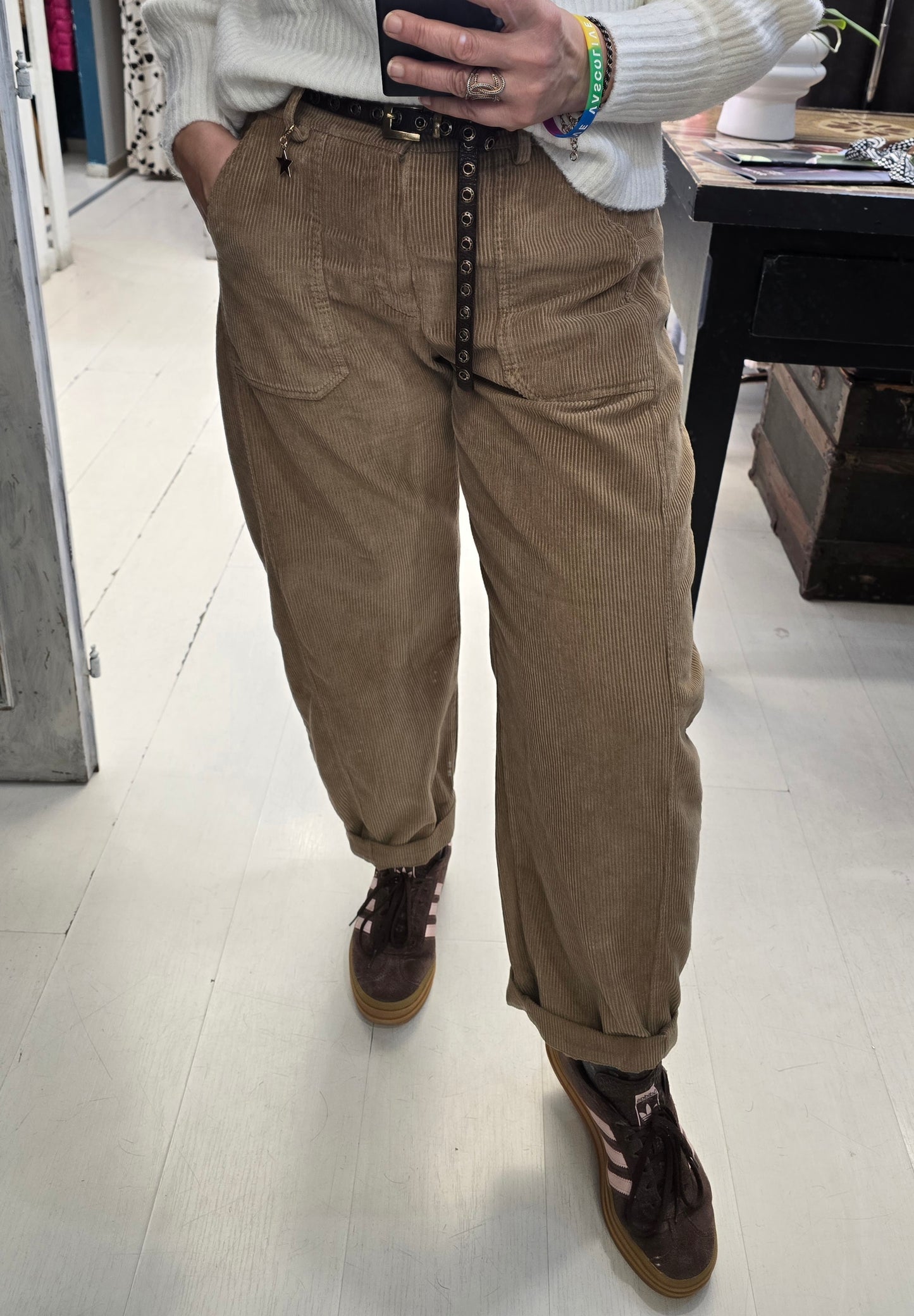 Pantaloni Velluto Rigato Ovetto Cinturino Elastico