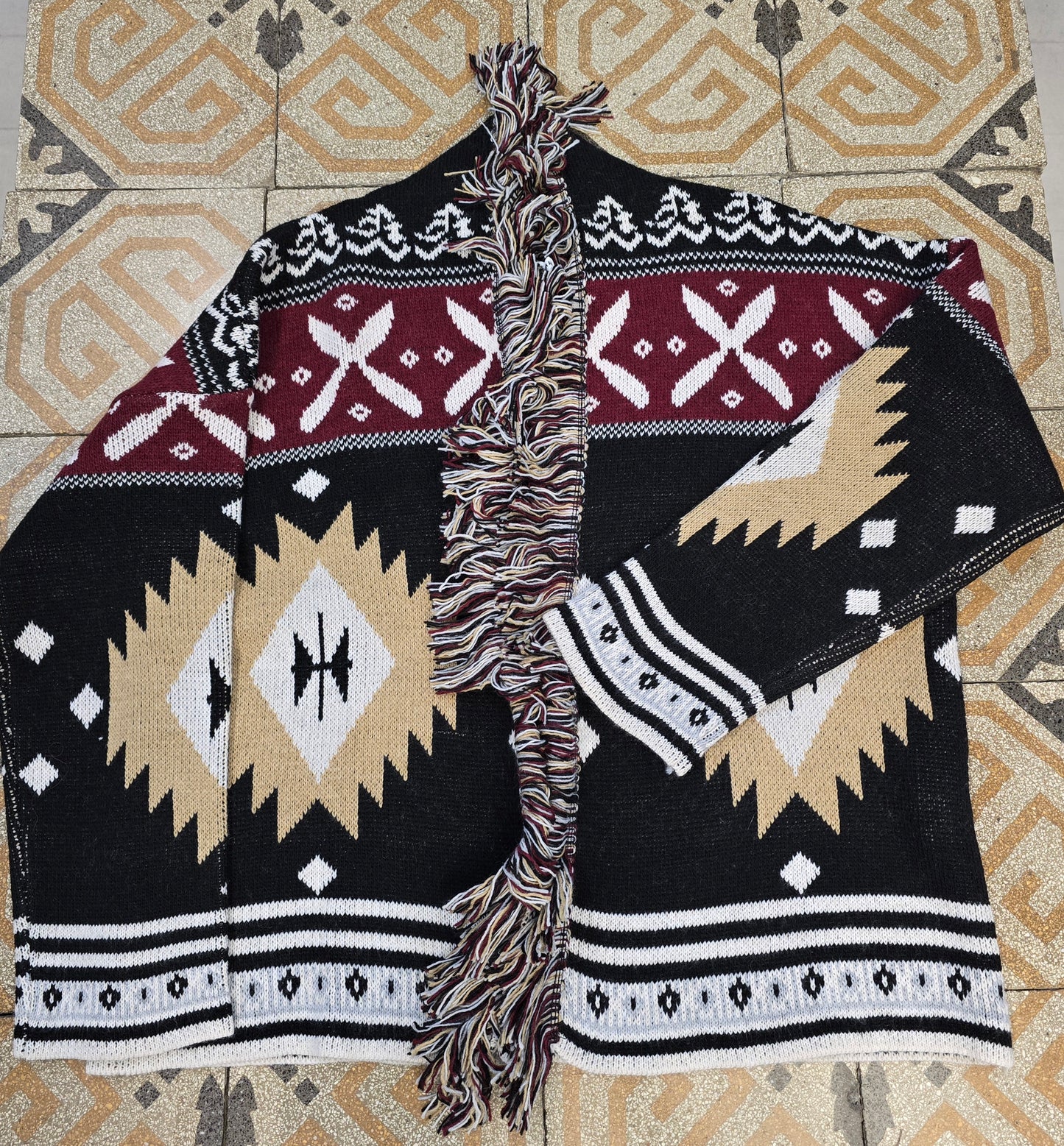 Cardigan Frange Fantasia Geometrica