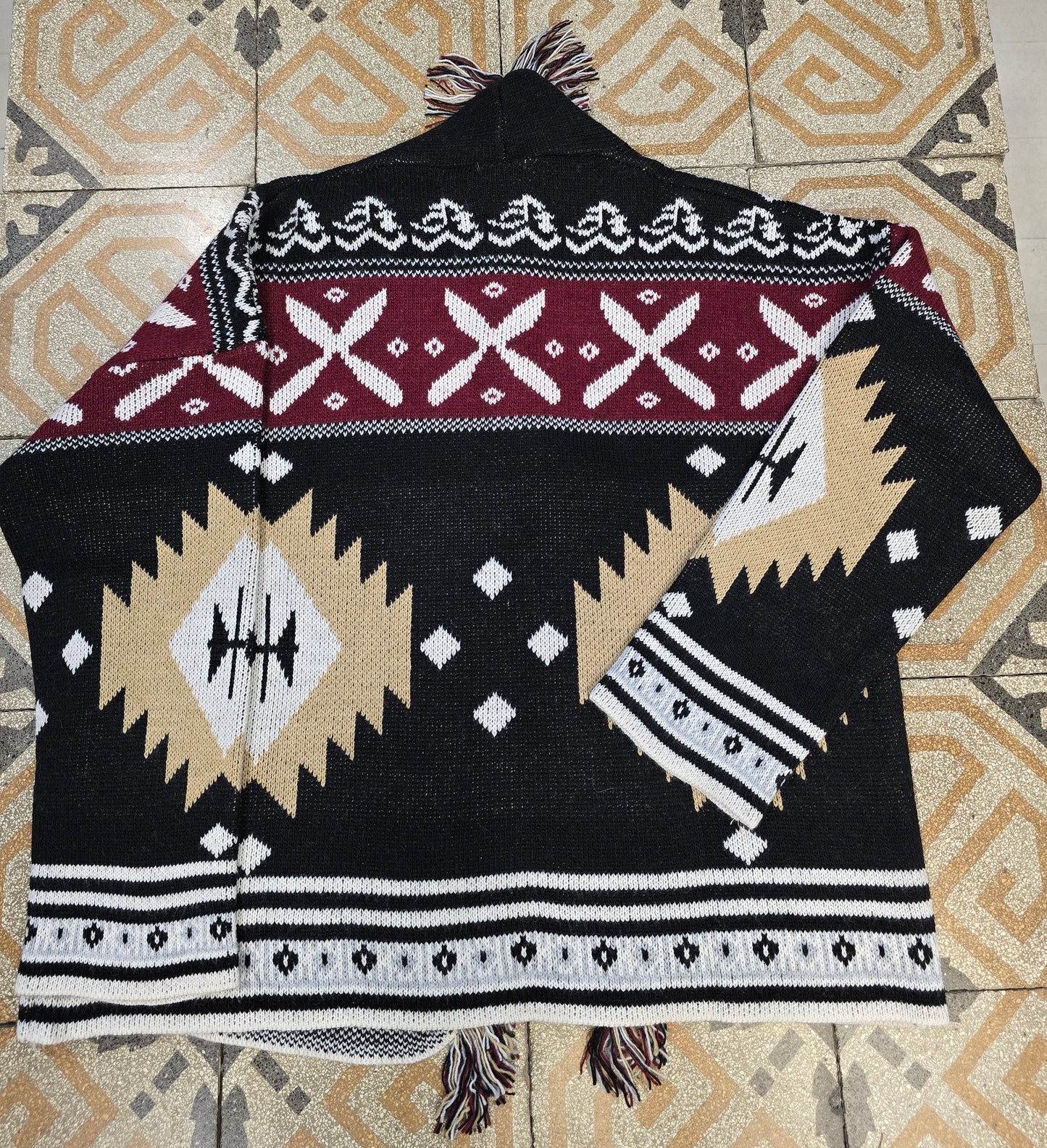 Cardigan Frange Fantasia Geometrica