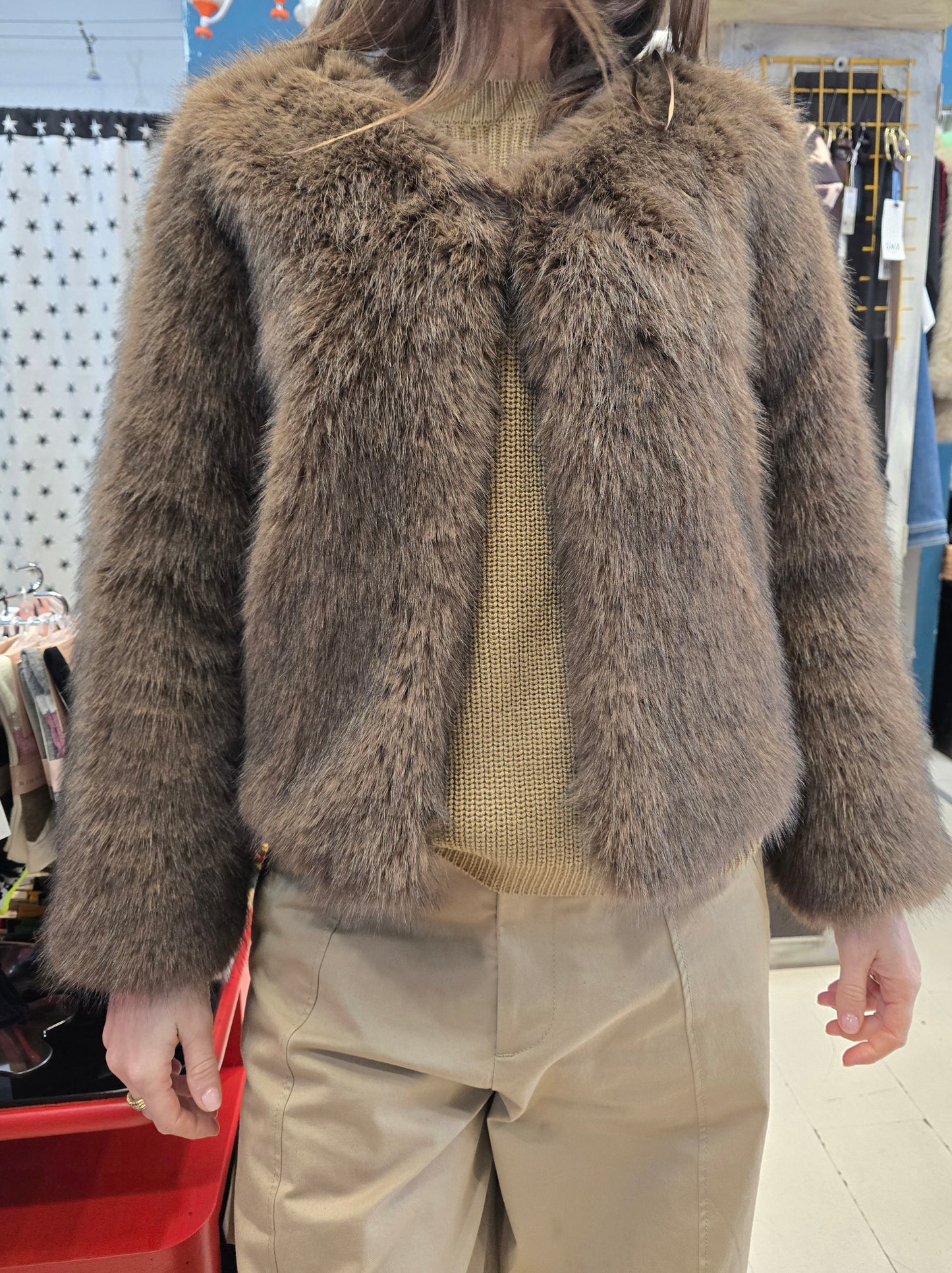 Pelliccia Ecologica Corta Senza Collo Foulard