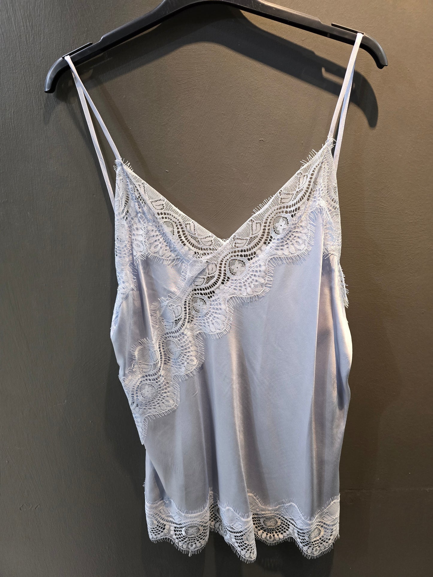 Top Donna Raso Pizzo