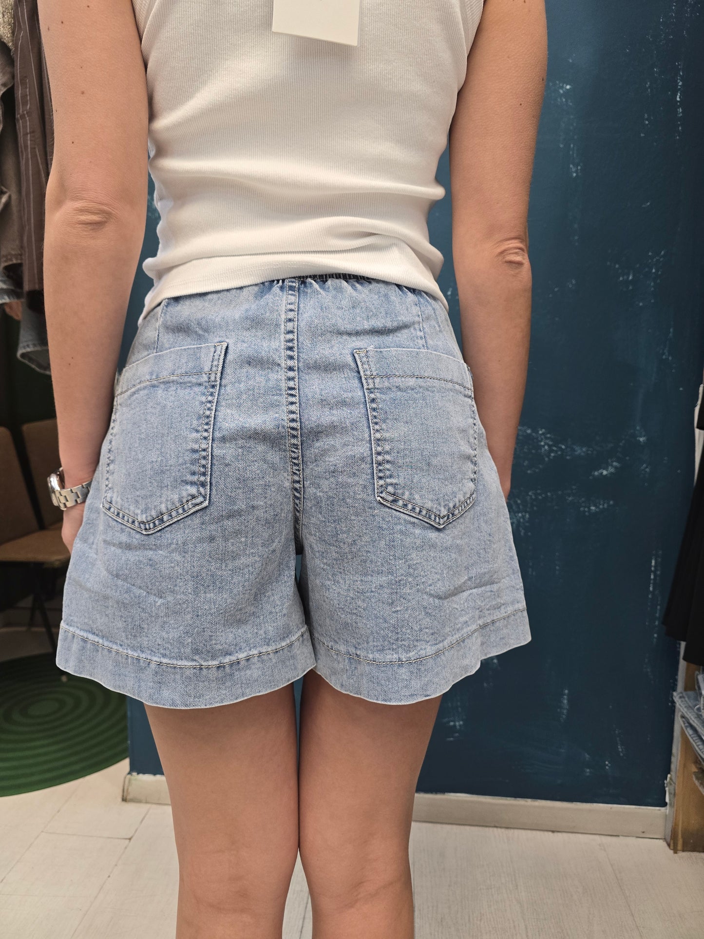 Shorts Donna Coulisse