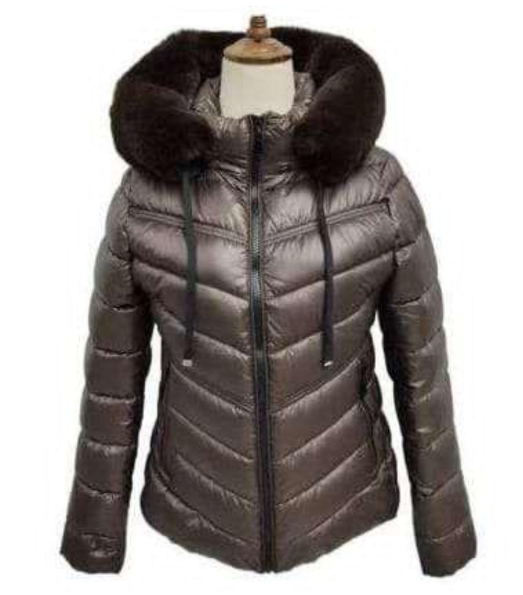 Piumino Ecologico Corto Cappuccio Pelliccia