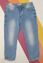 Carica l&#39;immagine nel visualizzatore di Gallery, Jeans
