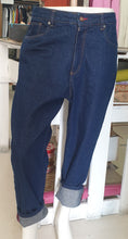 Carica l&#39;immagine nel visualizzatore di Gallery, Jeans
